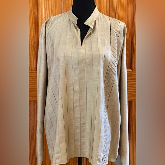 Chic Tan Women's Akkriti Blouse Size 42/Large - Picture 2 of 5